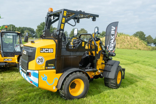 JCB Evax Compact Days 2024 05